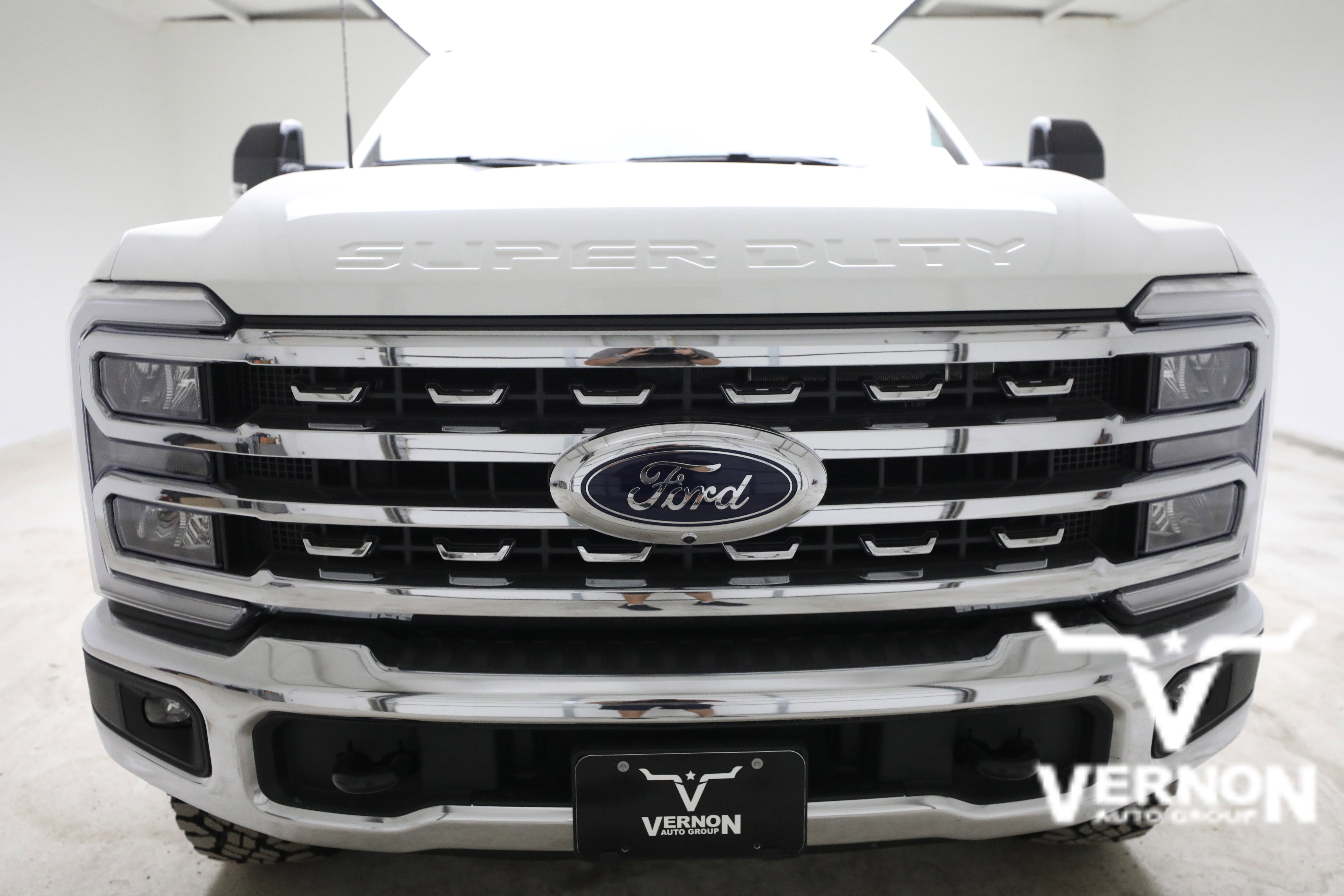 New 2026 Star White Metallic Tri-Coat Ford  image 8