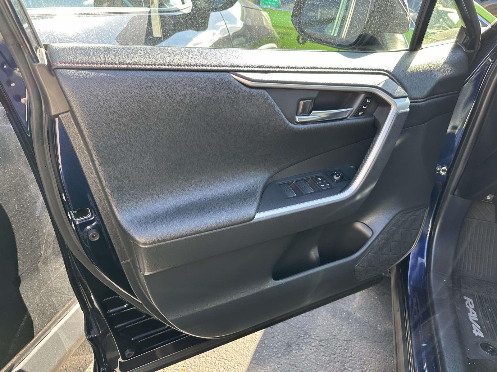 Used 2023 BL Toyota XSE image 11