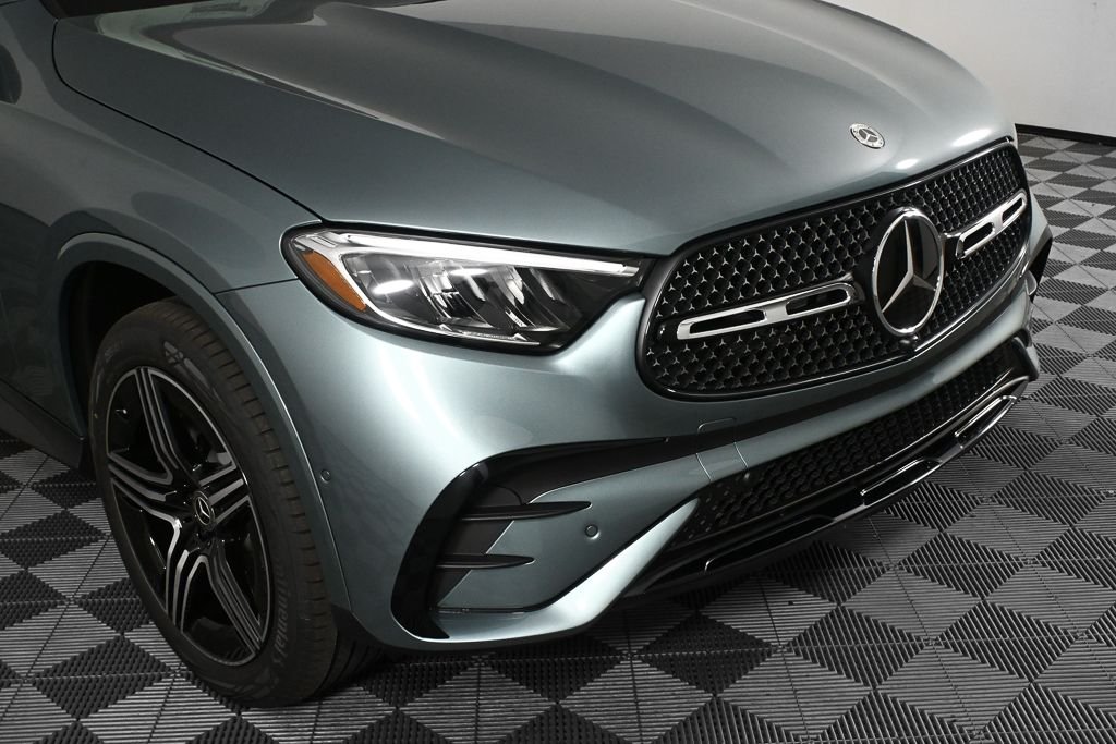 New 2026 Verde Silver Metallic Mercedes-Benz GLC 300 image 35