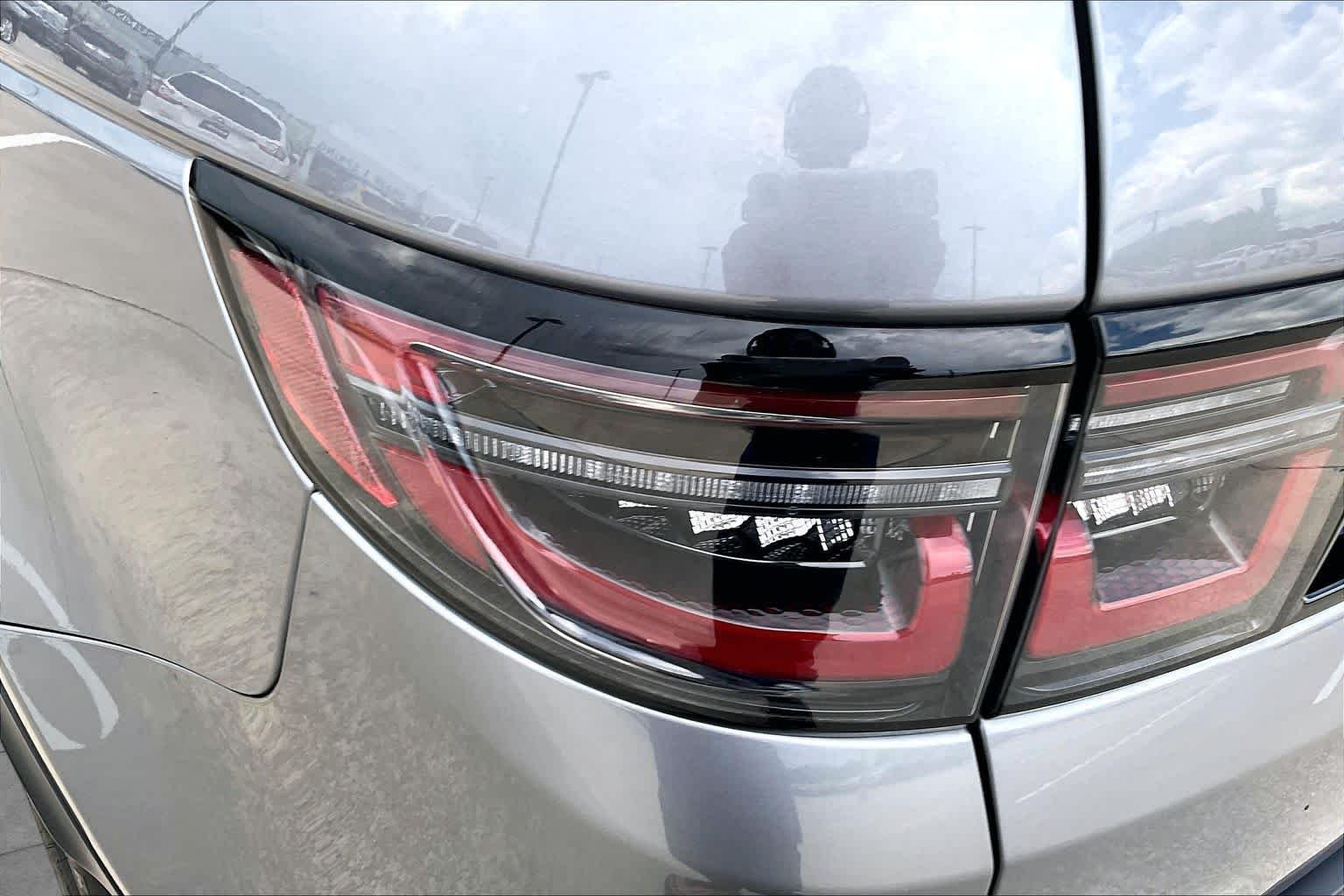 Used 2021 Eiger Grey Metallic Land Rover S image 28