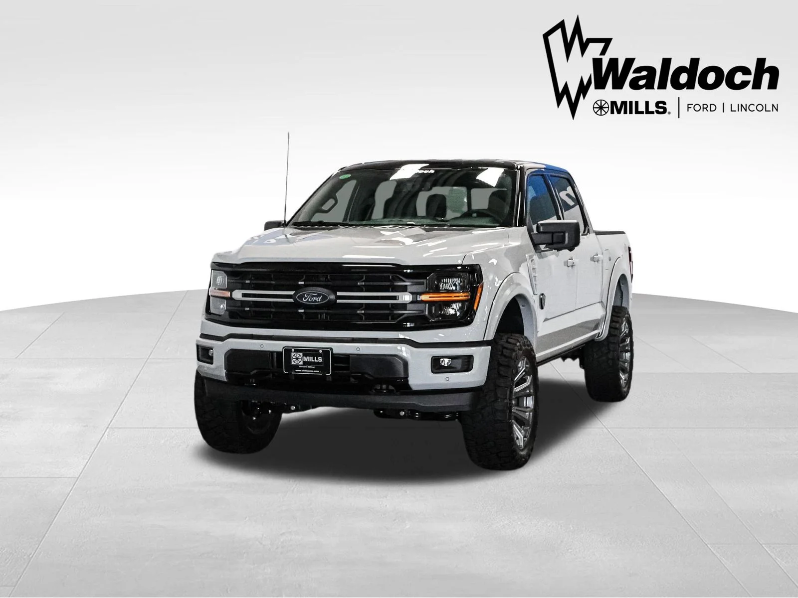 New 2026 White Ford XLT image 1