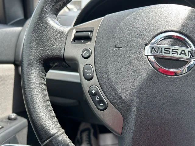Used 2012 Silver Nissan 2.0 SR image 30