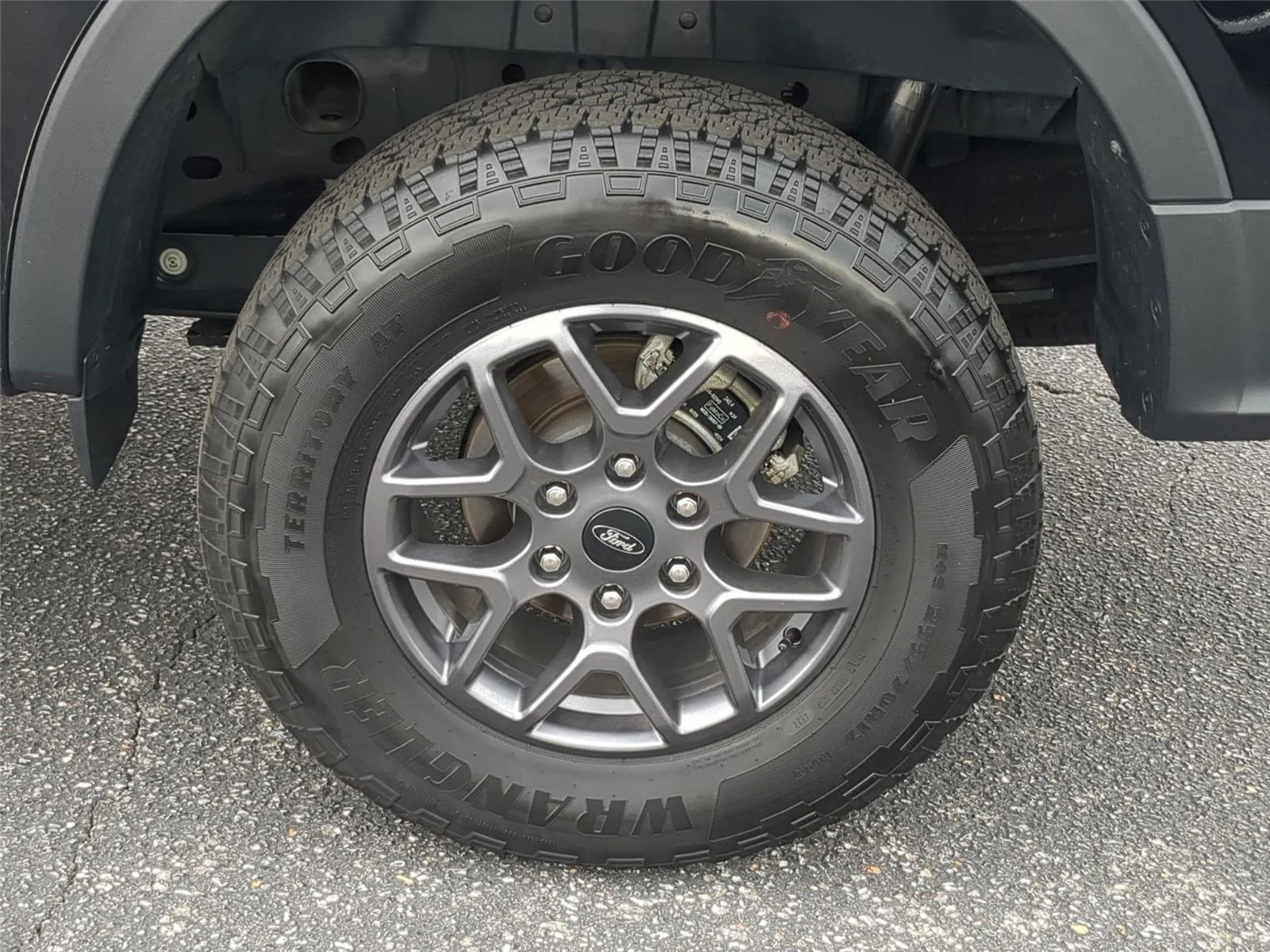 Used 2025 Shadow Black Ford XLT image 11
