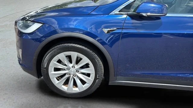 Used 2017 Blue Tesla 90D image 34
