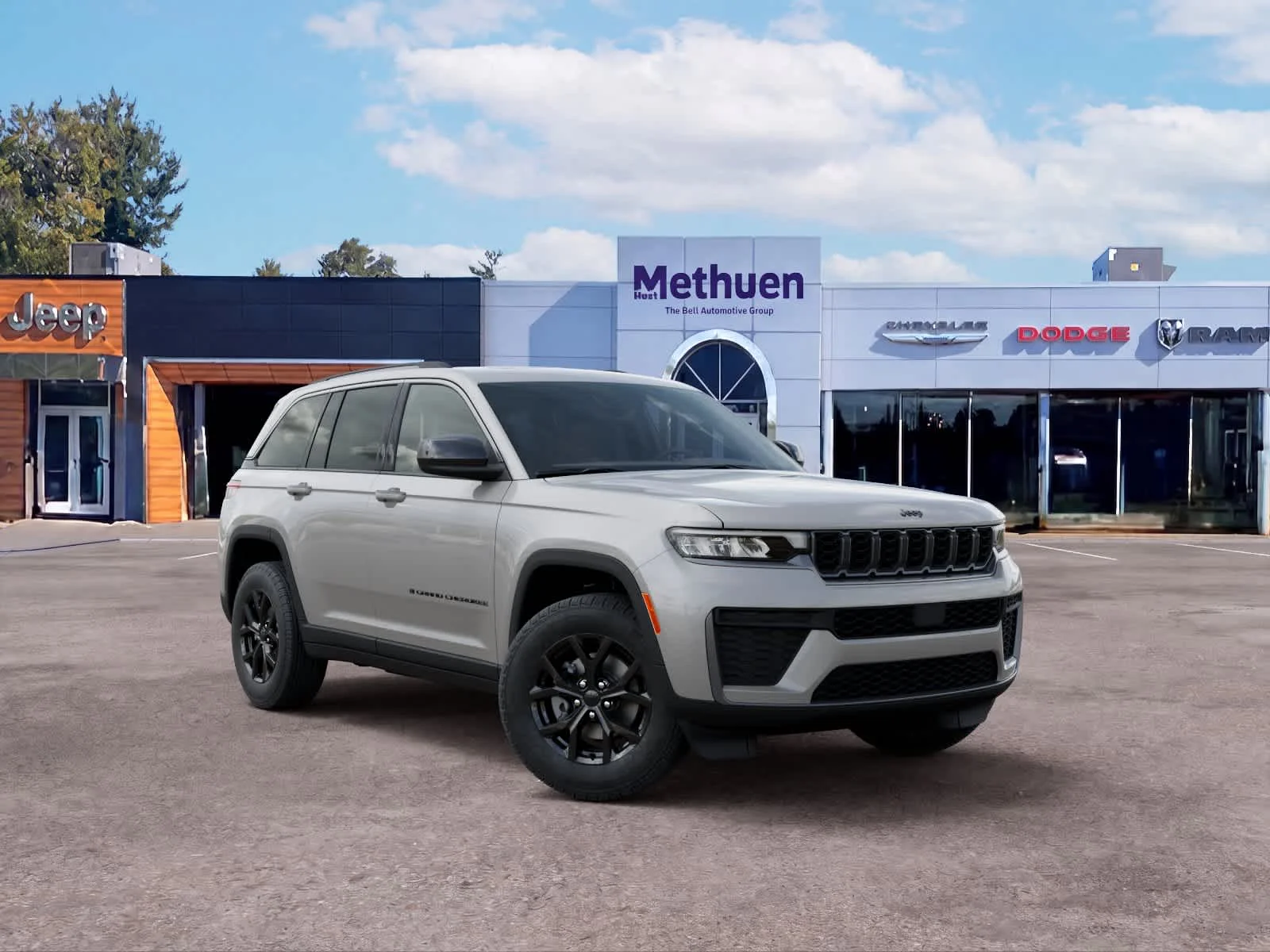 New 2026 Silver Zynith Jeep Laredo Altitude image 5