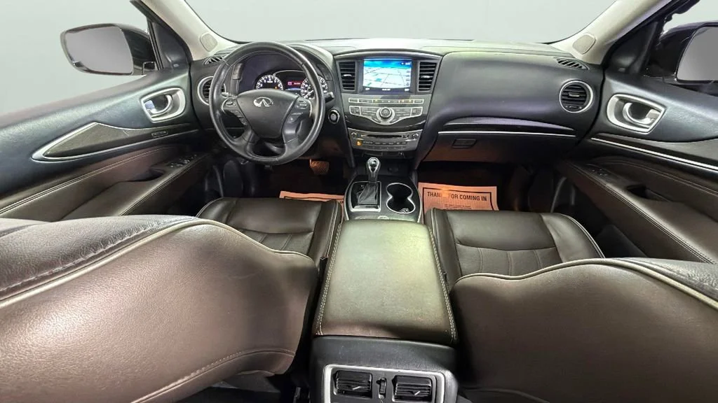 Used 2019 White INFINITI LUXE image 36