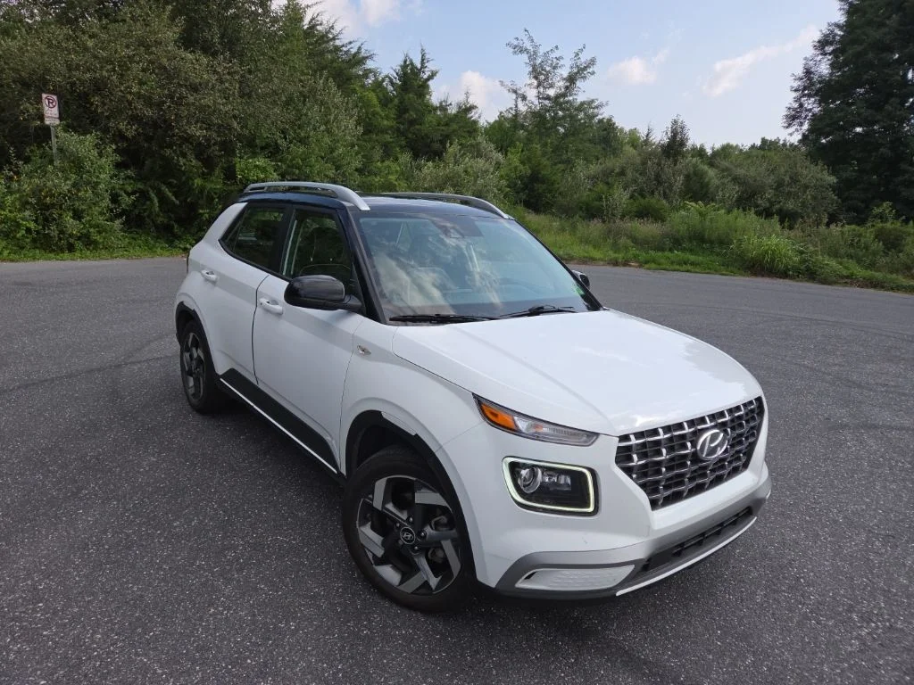 Certified Used 2022 White Hyundai Limited image 1