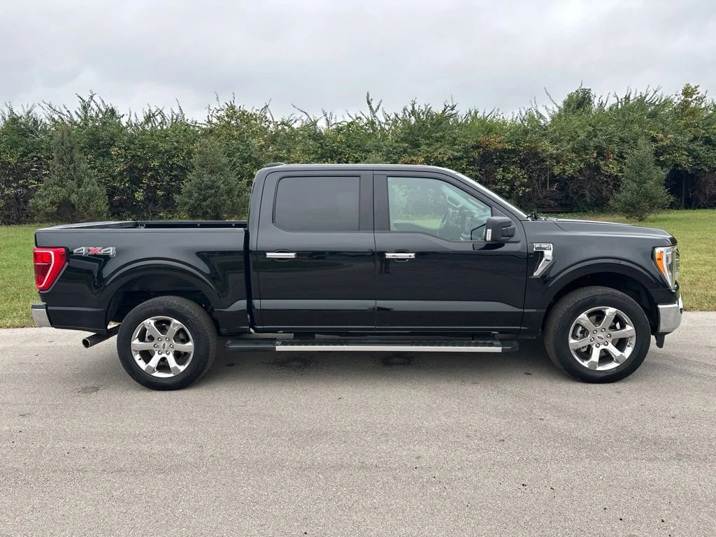 Used 2023 Black Metallic Ford XLT image 11