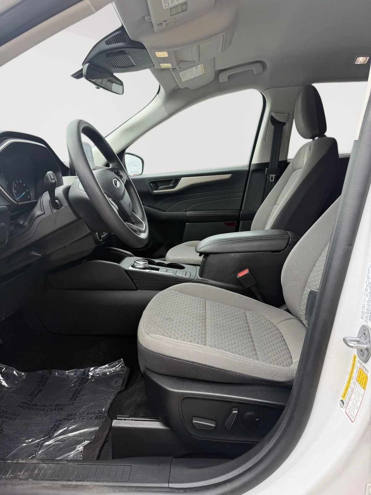 Certified Used 2022 Oxford White Ford SE Hybrid image 9