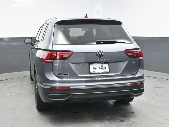Used 2023 Gray Volkswagen 2.0T SE image 5