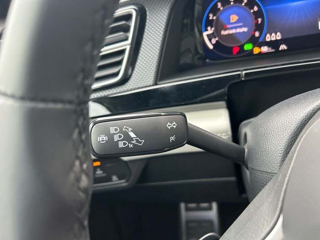New 2026 White/off-white Volkswagen 2.0T SEL Premium R-Line image 23