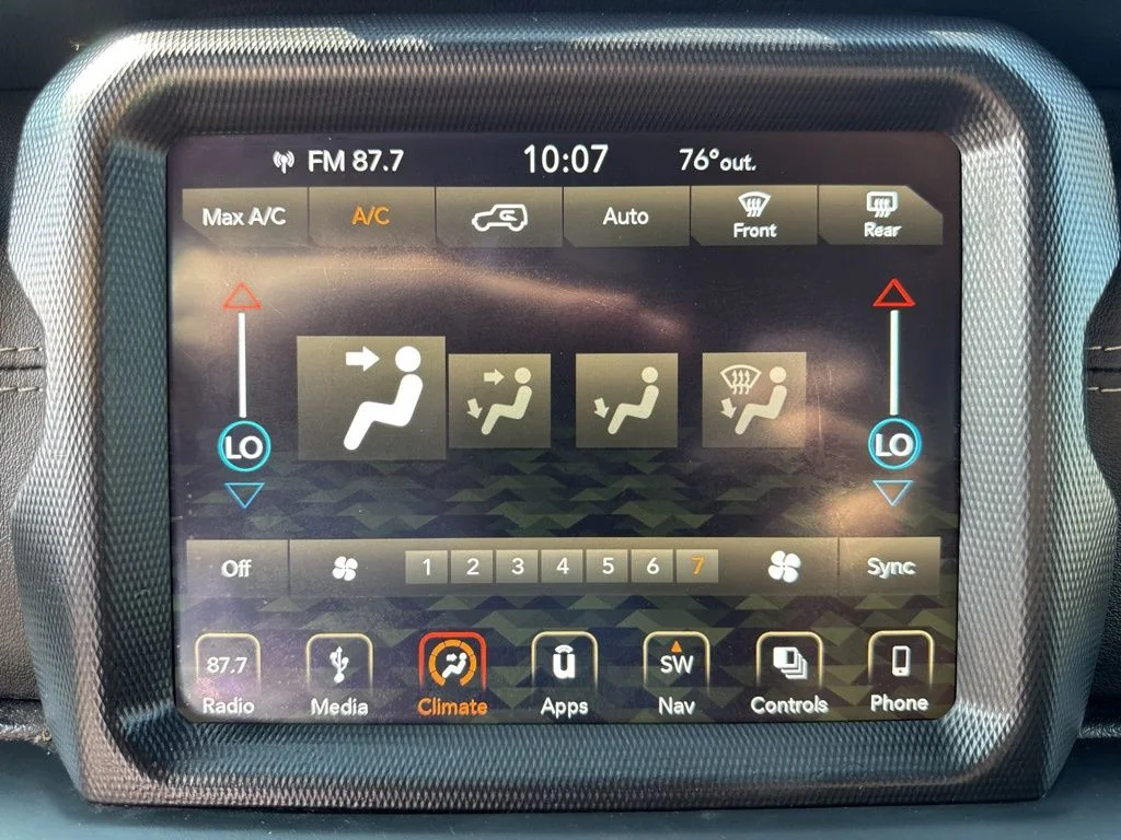 Used 2018 Gray Jeep Unlimited Sahara image 38