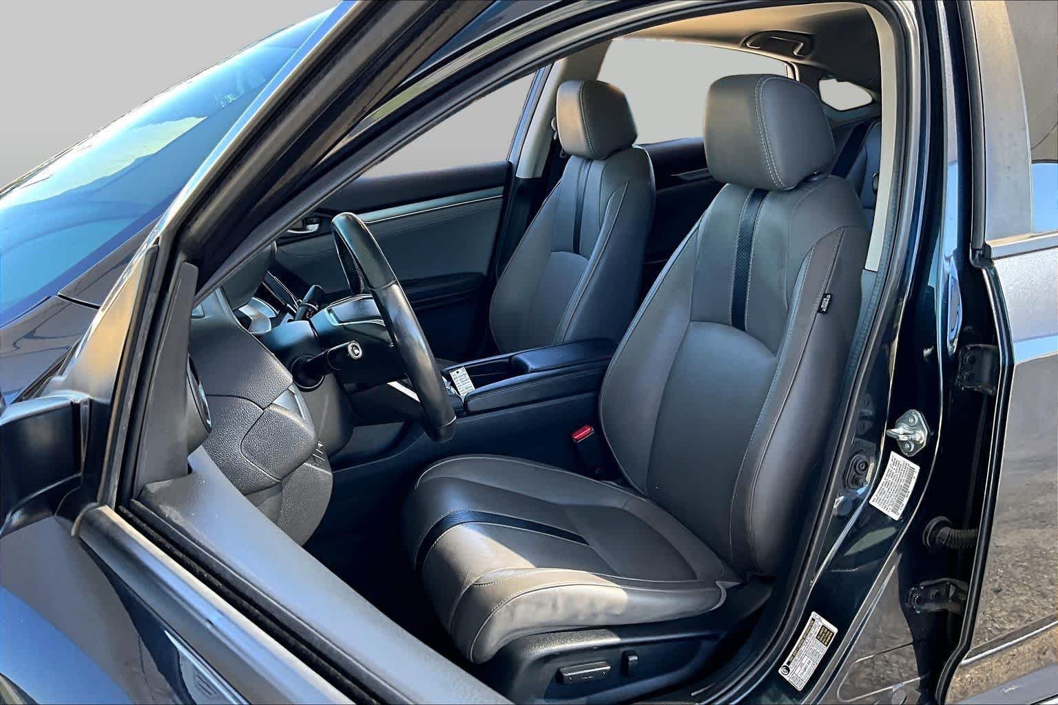 Used 2017 Cosmic Blue Metallic Honda EX-L image 8