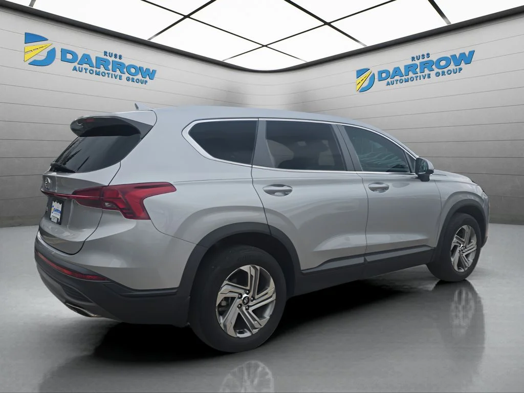 Used 2023 Silver Hyundai SE image 6