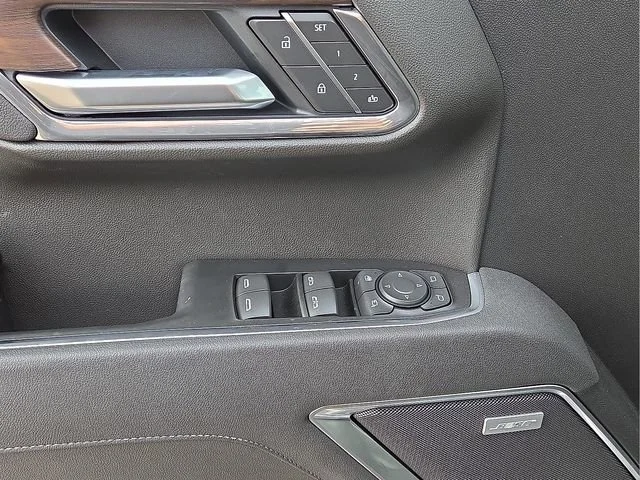 2026 GMC Sierra 1500 SLT - Photo 12