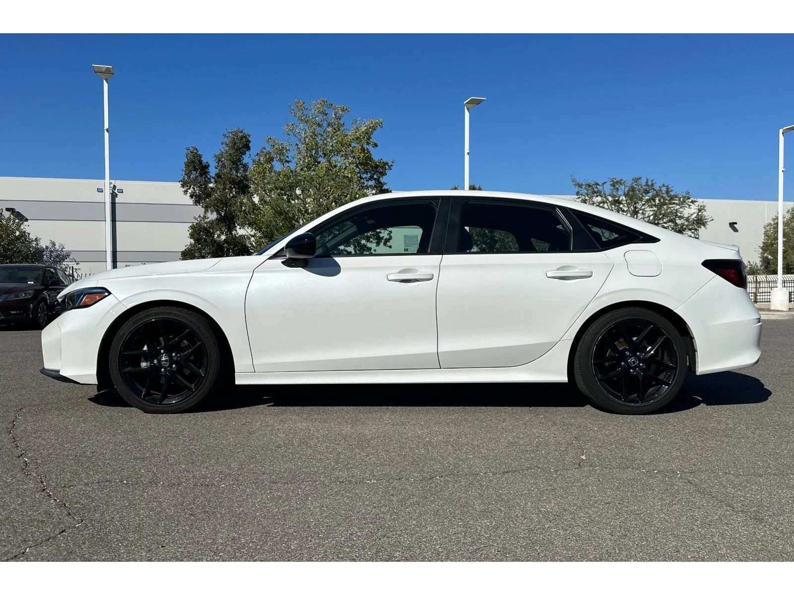 Used 2025 Platinum White Pearl Honda Sport image 2