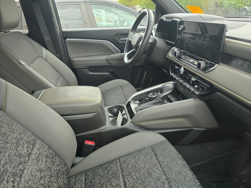 Used 2024 White Chevrolet ZR2 image 14