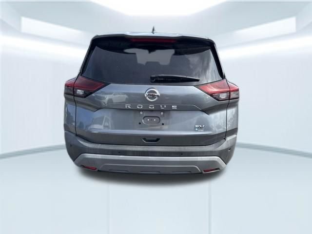 Used 2021 Gray Nissan SV image 7