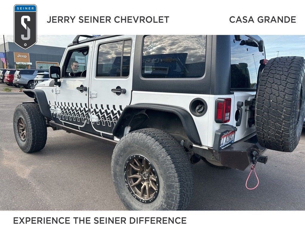 Used 2015 White Jeep Rubicon image 1