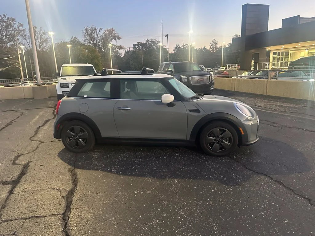 Used 2023 Gray Metallic MINI Signature image 4
