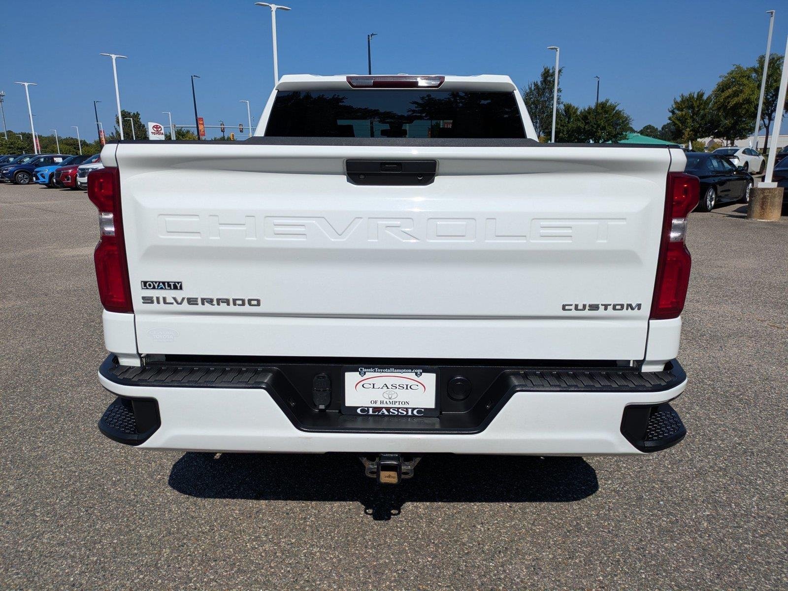 Used 2021 Summit White Chevrolet Custom image 5