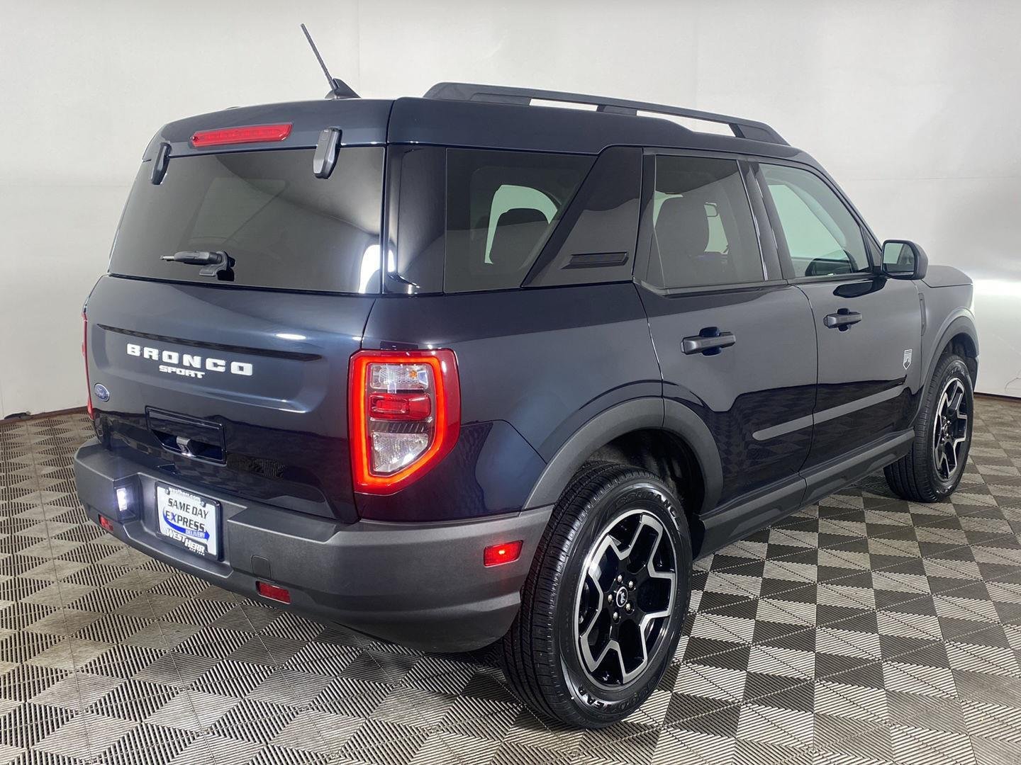 Used 2023 Alto Blue Metallic Tinted Clearcoat Ford Big Bend image 23