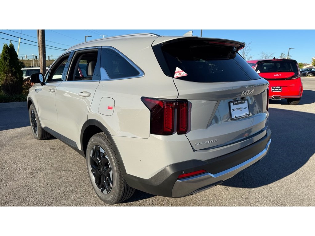 New 2026 Wolf Gray Kia S image 25