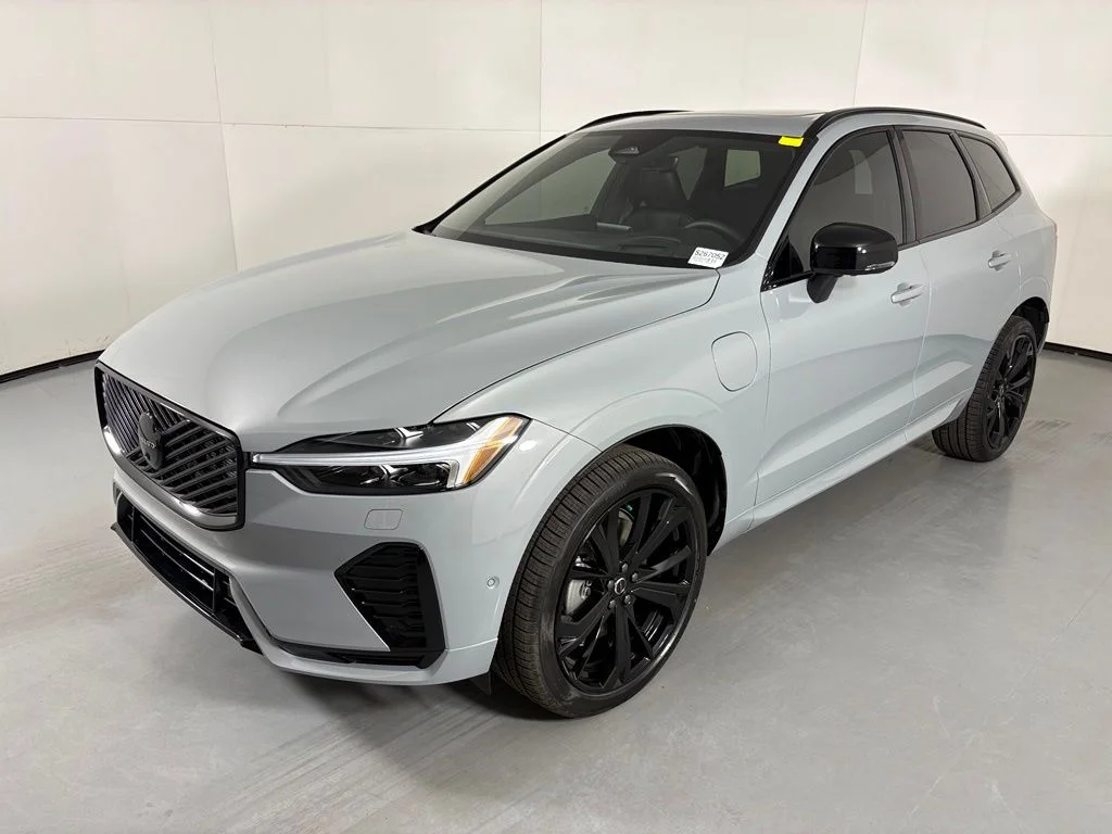 New 2026 Gray Metallic Volvo Ultra image 4