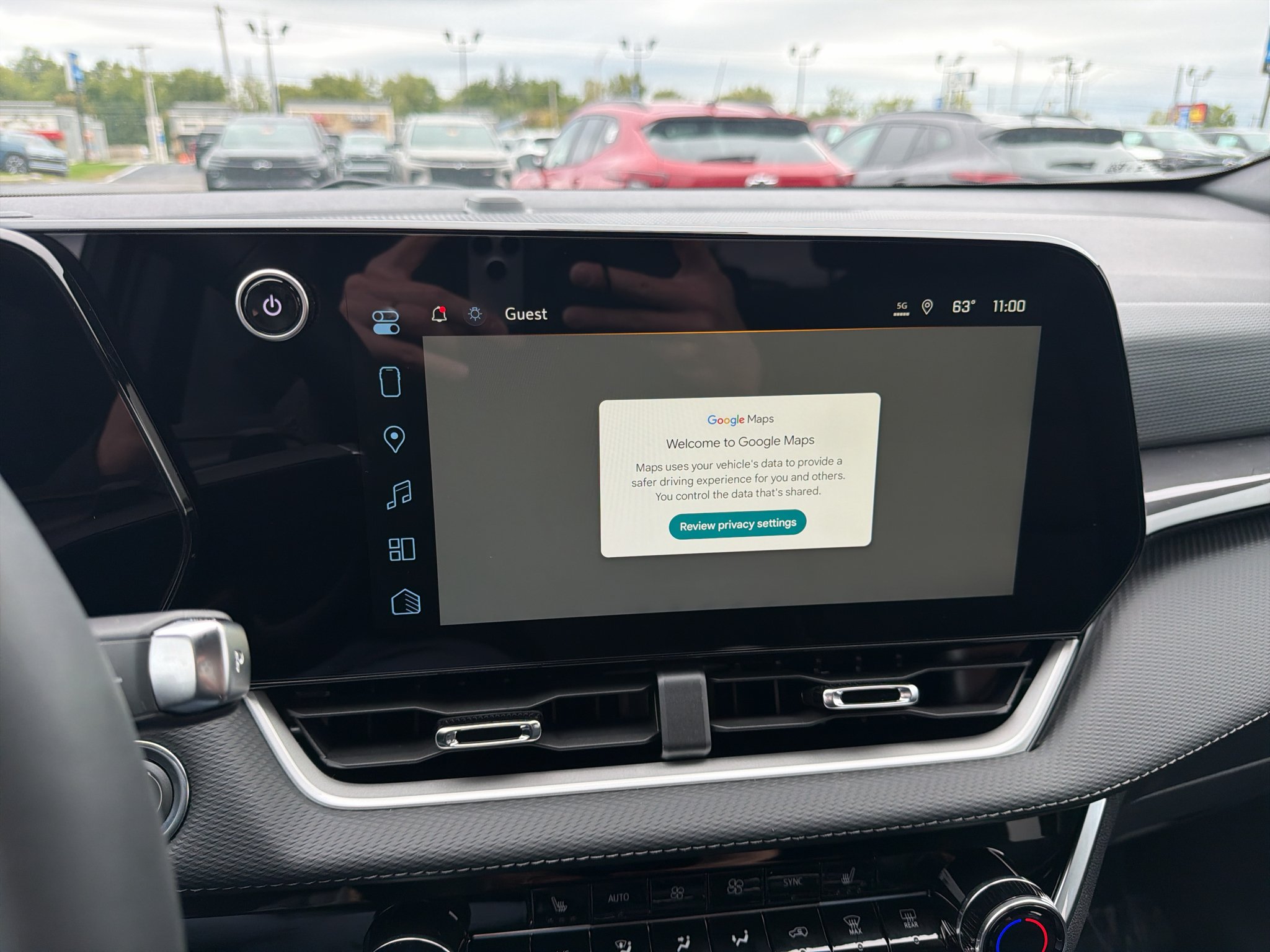 2027 Chevrolet Equinox LT - Photo 12