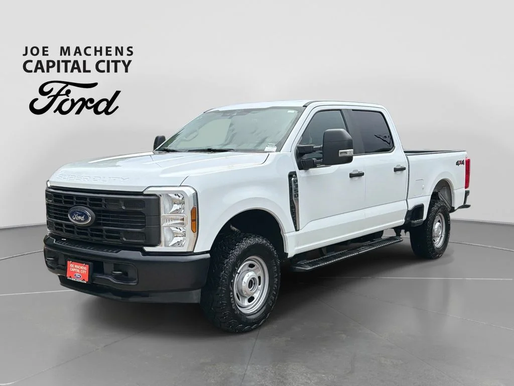Used 2025 White Ford XL image 9
