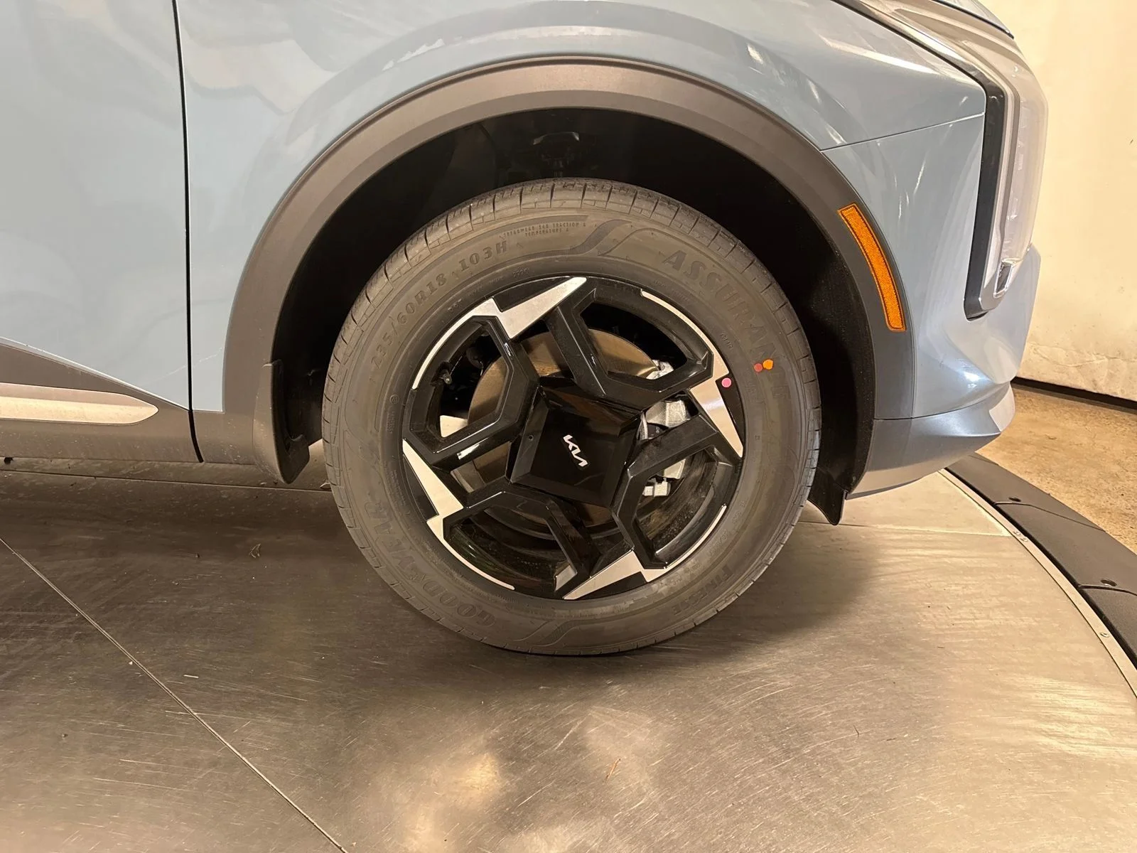 New 2026 Heritage Blue Kia EX image 14