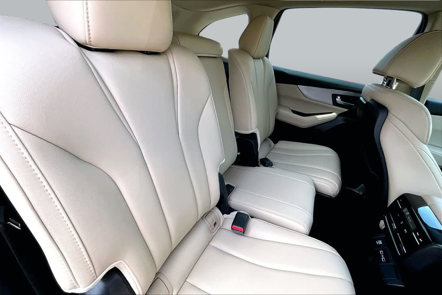 Used 2024 Platinum White Pearl Acura  image 20