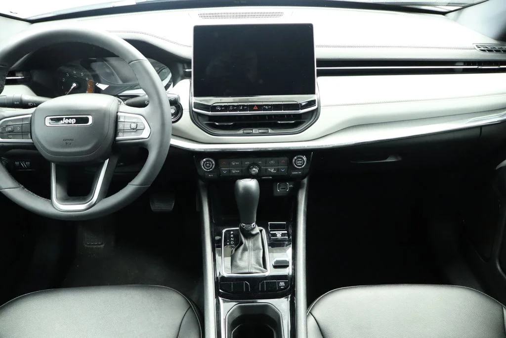 Used 2024 White Jeep Limited image 28