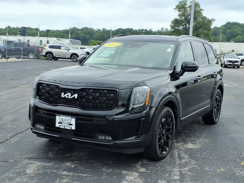 Used 2022 Black Kia SX image 10