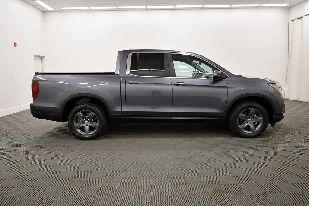 Certified Used 2023 Gray Honda RTL image 9