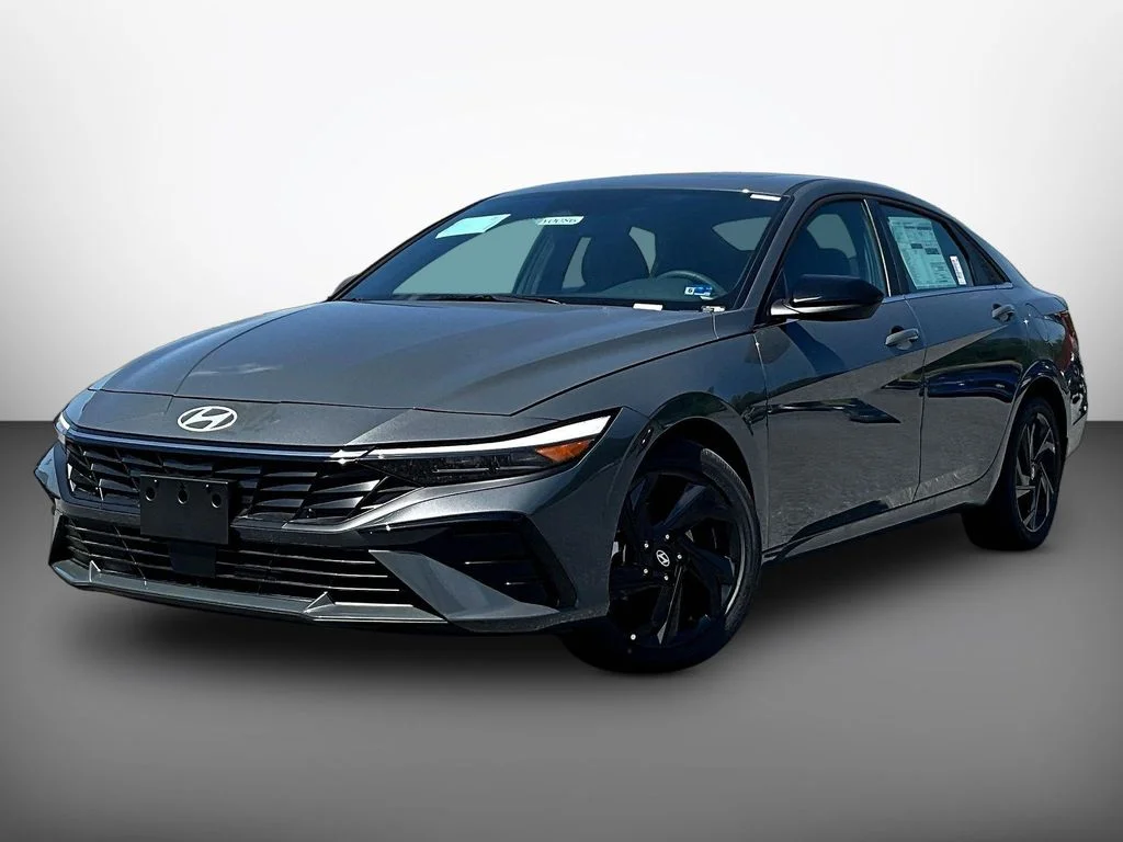 New 2026 Gray Hyundai SEL Sport Premium image 2