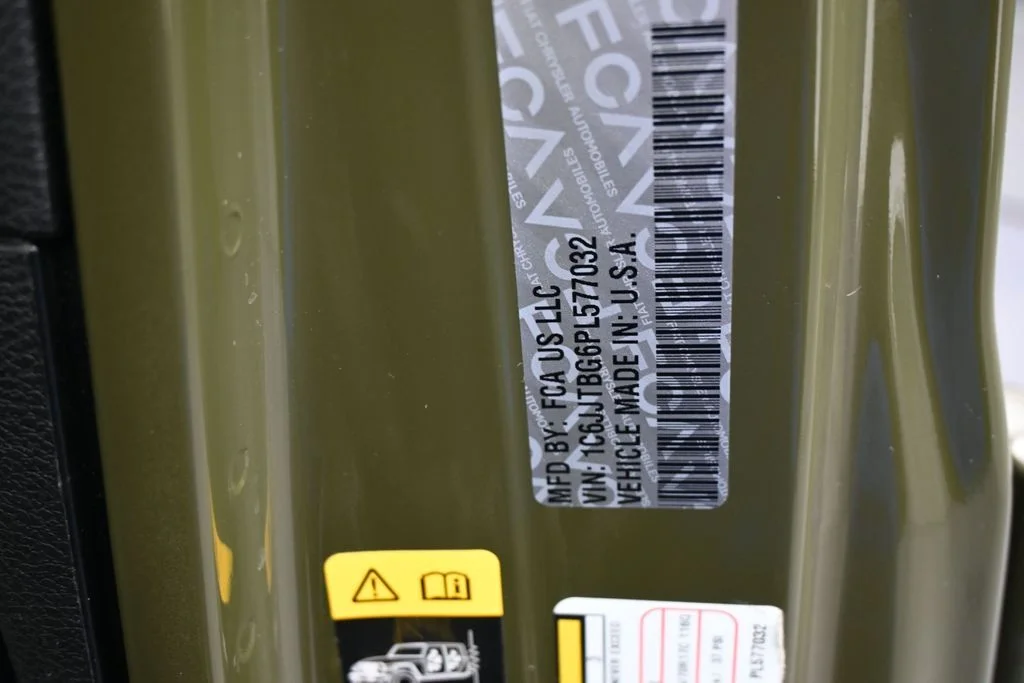 Used 2023 Sarge Green Clearcoat Jeep Rubicon image 15