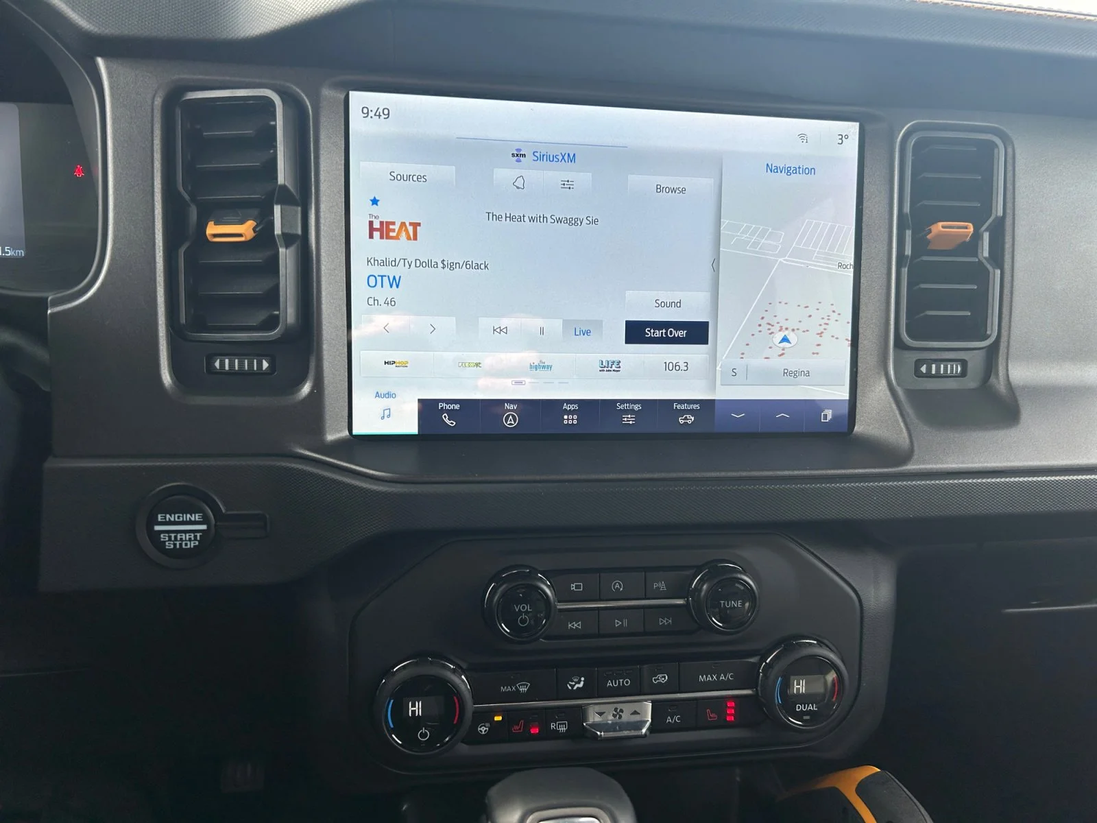 Used 2024 Gray Ford BADLANDS image 22