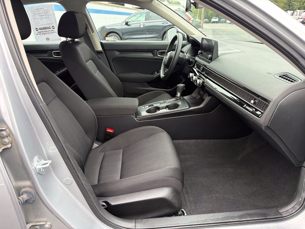 Certified Used 2024 Lunar Silver Metallic Honda LX image 23