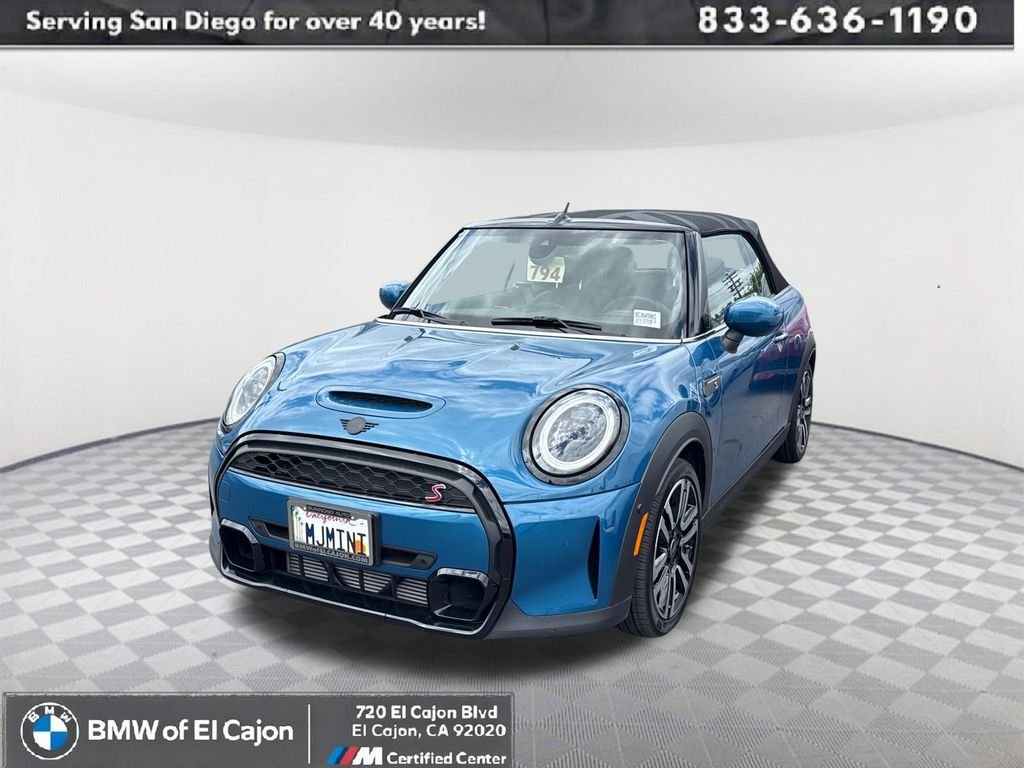 2022 MINI Convertible Cooper S's photo