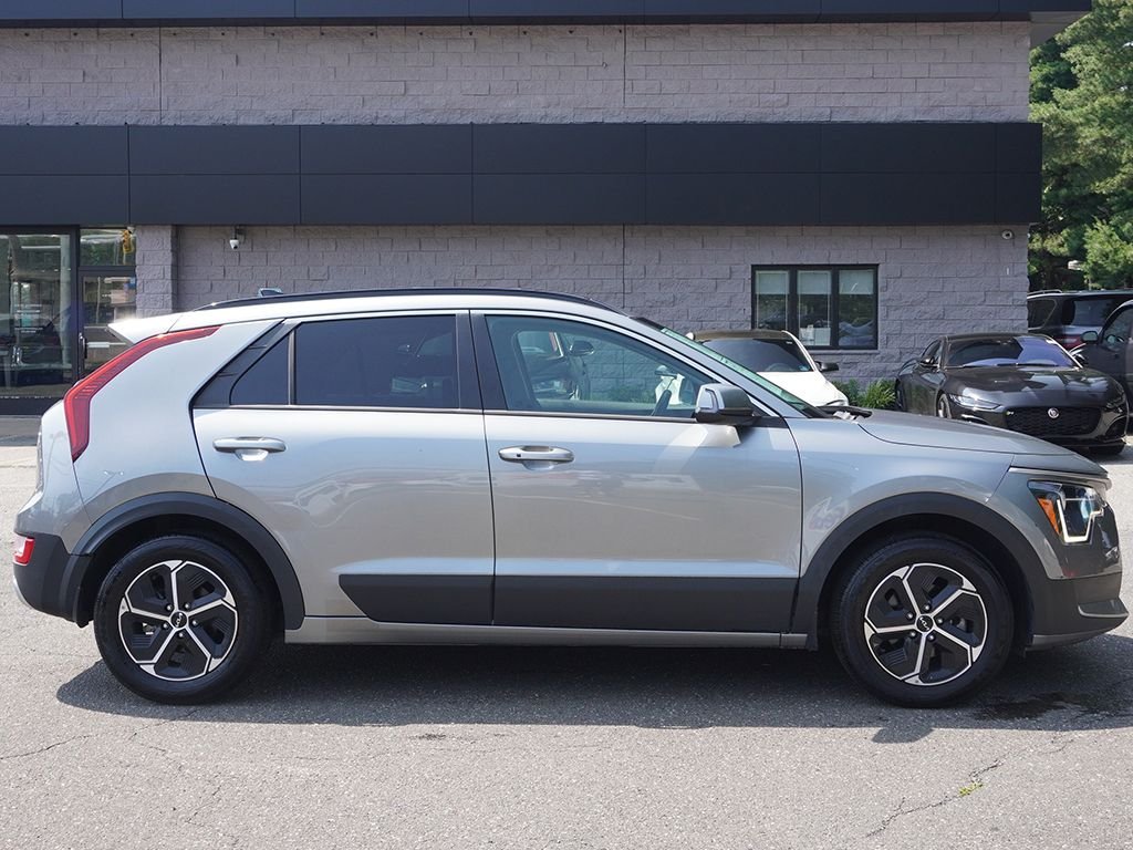 Used 2023 Gray Kia EX image 18