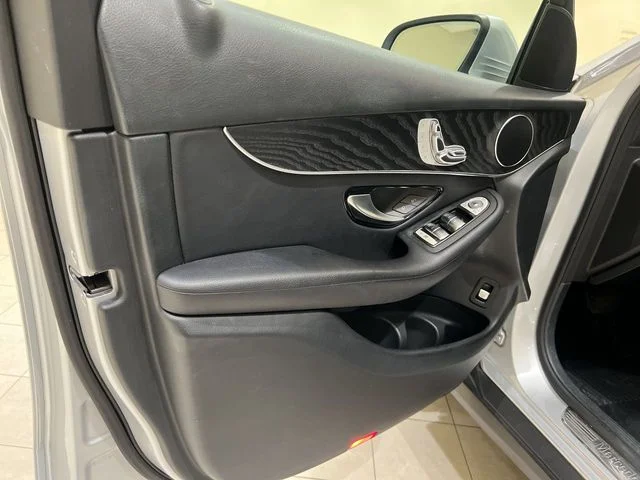 Used 2018 Iridium Silver Metallic Mercedes-Benz GLC 300 image 20