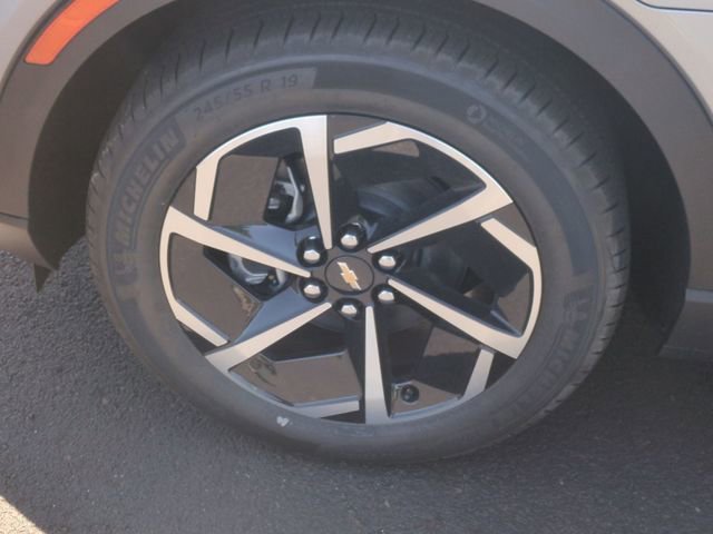 New 2026 Sterling Gray Metallic Chevrolet LT image 33