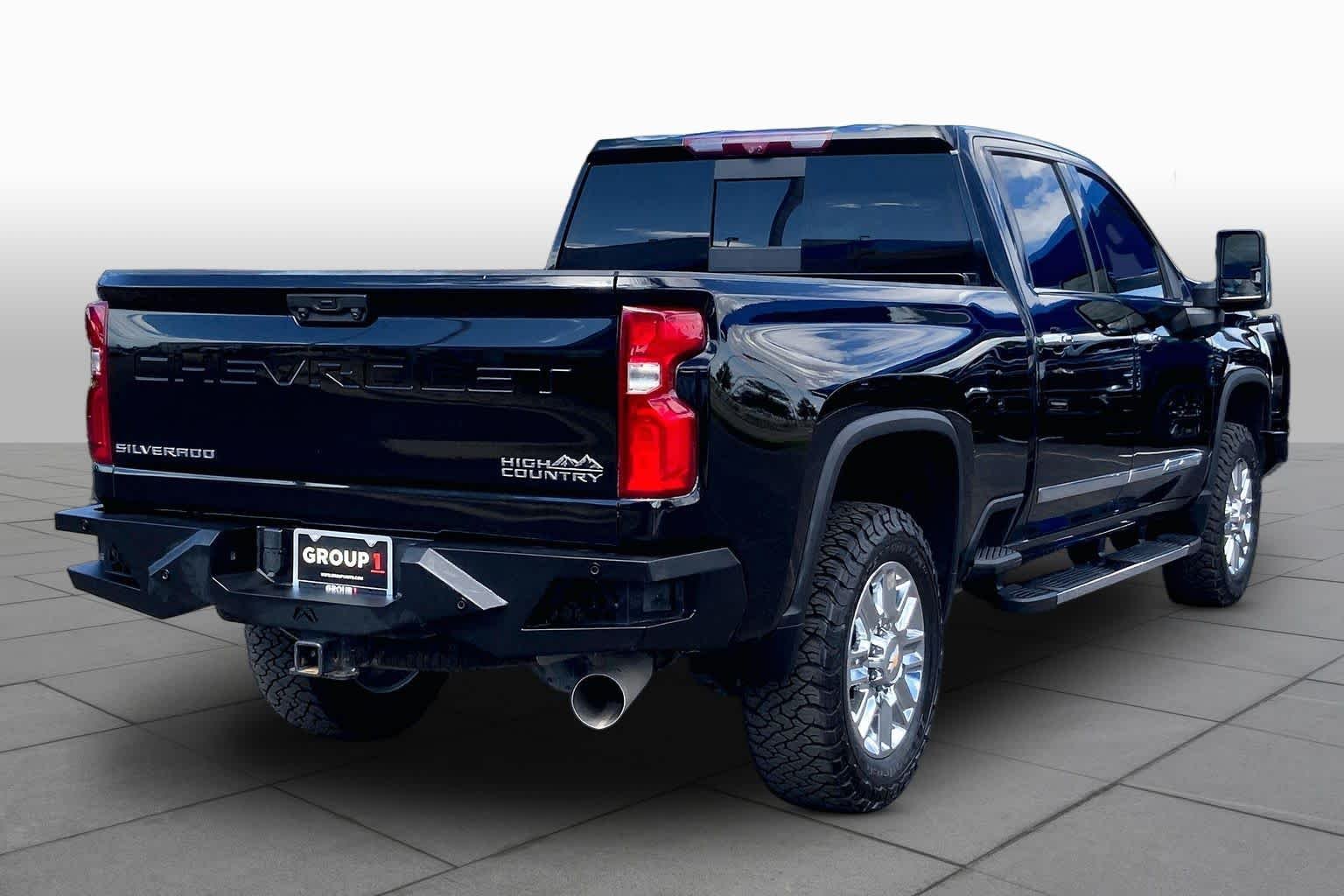 Used 2024 Black Chevrolet High Country image 13