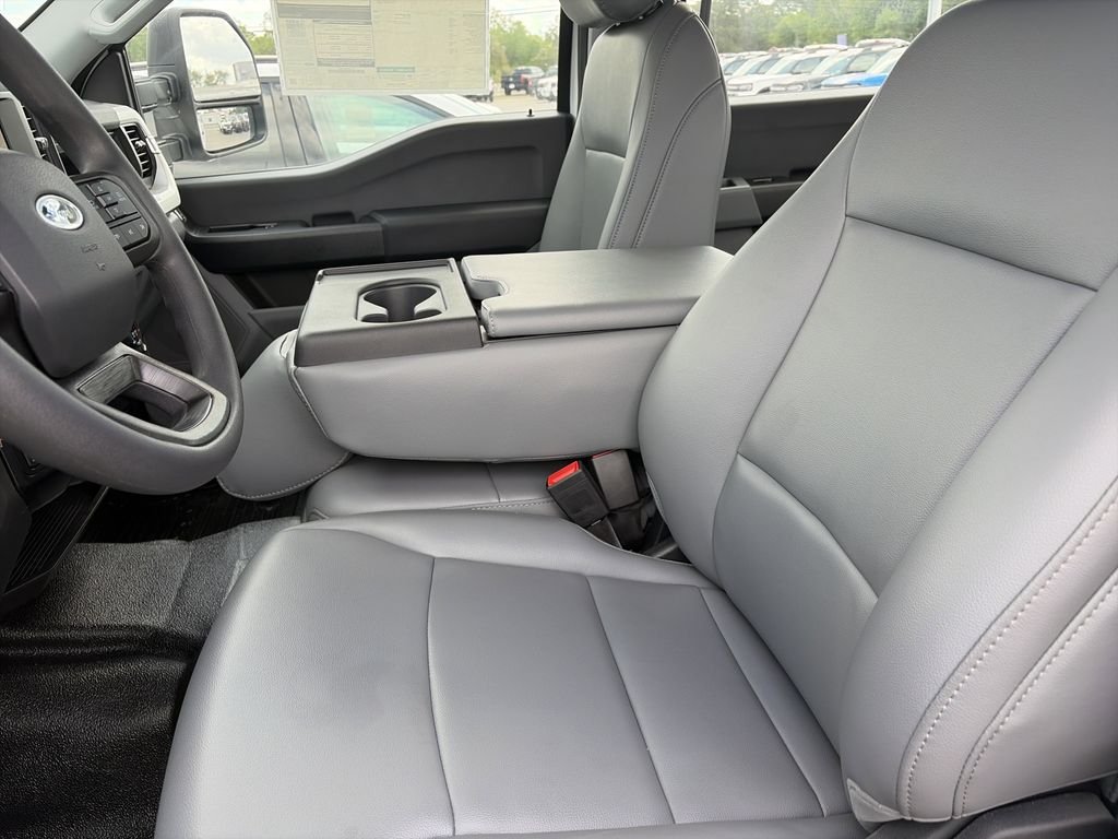 2025 Ford F-250 Super Duty XL - Photo 22