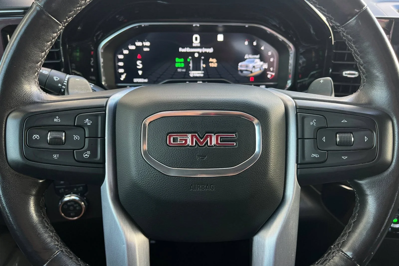 Used 2022 Summit White GMC SLT image 32