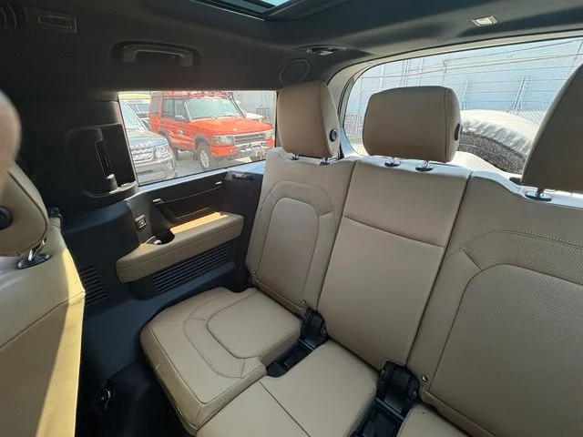 New 2026 Woolstone Green Land Rover X-Dynamic SE image 50