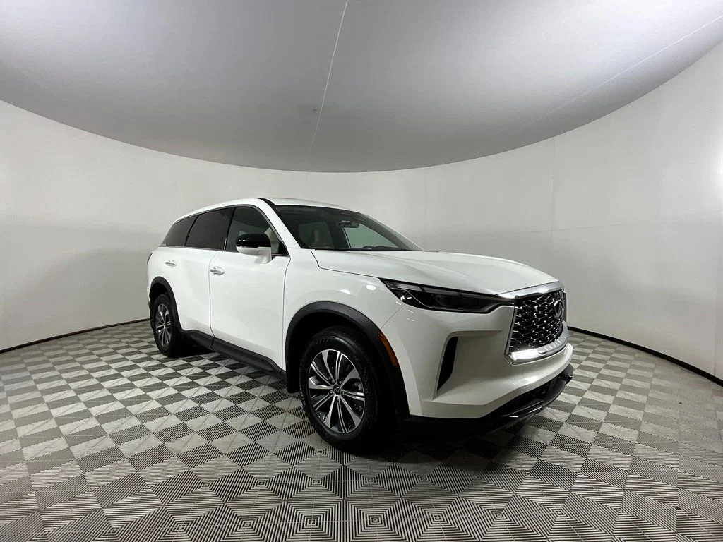 2025 INFINITI QX60 PURE's photo