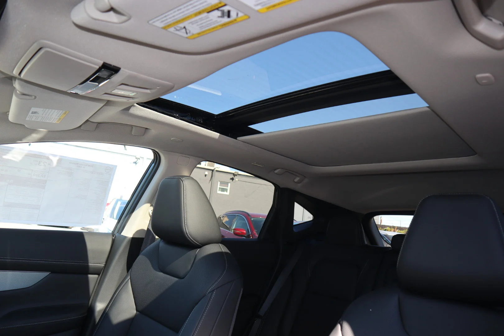 New 2026 Everest White Pearl TriCoat Nissan SL image 5
