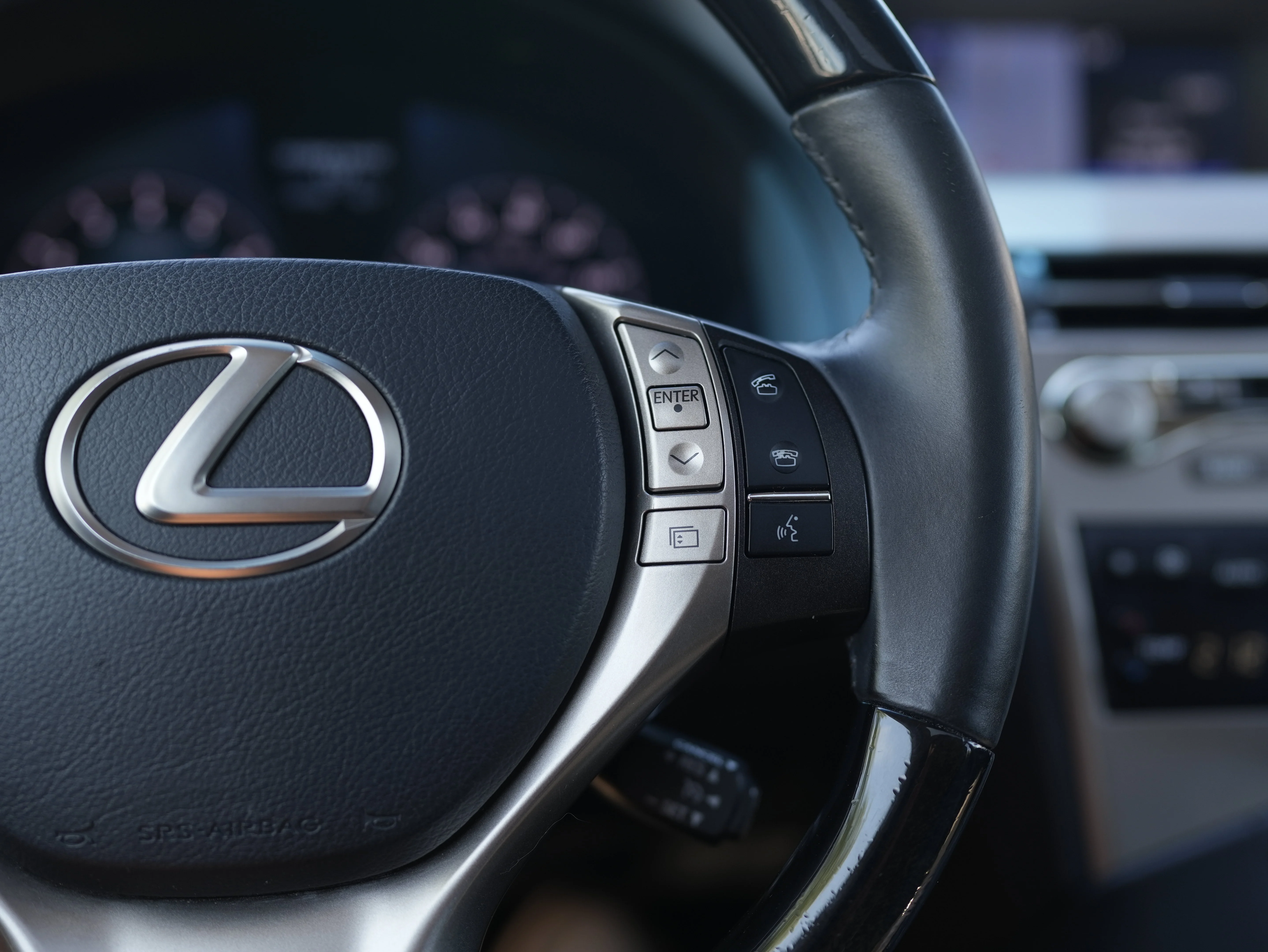 Used 2013 Black Lexus  image 21
